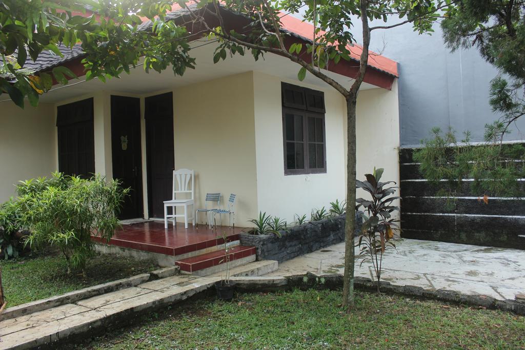 Riverrun Home Bogor Exterior photo